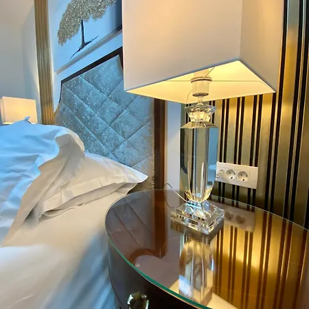 Vice בית הארחה 3*